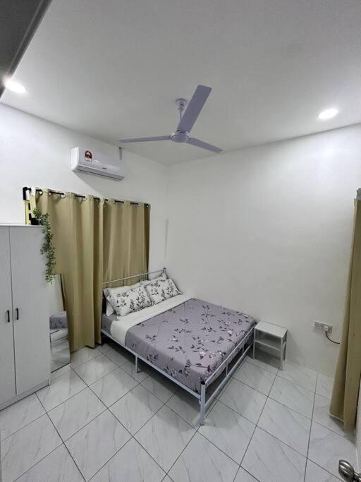 Zh Homestay Teluk Batik لومو المظهر الخارجي الصورة